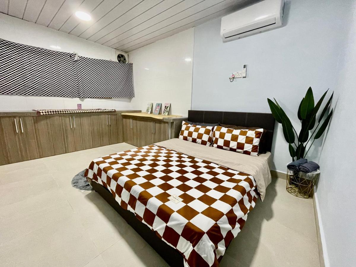 Comfort 36 Entire House At Alma בוקיט מרטג'אם מראה חיצוני תמונה
